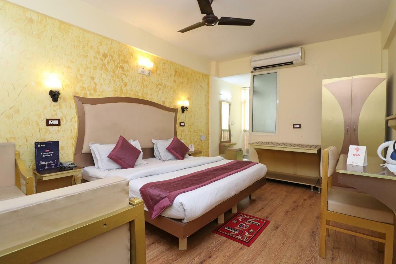 Oyo 1822 Hotel Ambassador Dehradun Bagian luar foto
